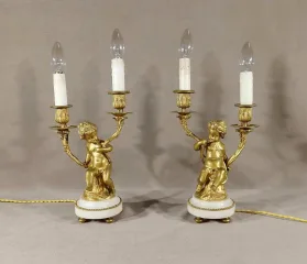 PAAR KANDELABER IM LOUIS XVI-STIL