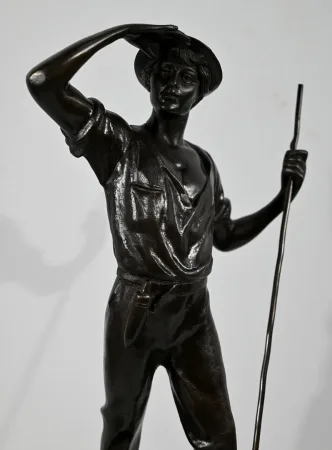 BRONZE STATUETTE signed E. AIZELIN
