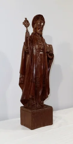 WOODEN STATUE OF CHRIST