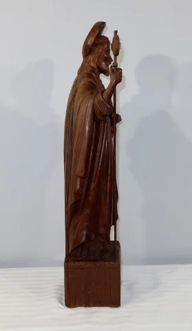 WOODEN STATUE OF CHRIST