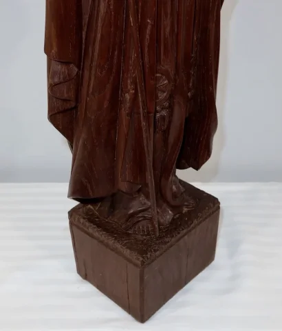 WOODEN STATUE OF CHRIST