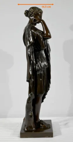Important Bronze « Diane de Gabies », d’après Praxitèle – Début XXe