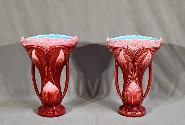Paire de Vases en Faïence, estampillés Digoin Sarreguemines – Fin XIXe