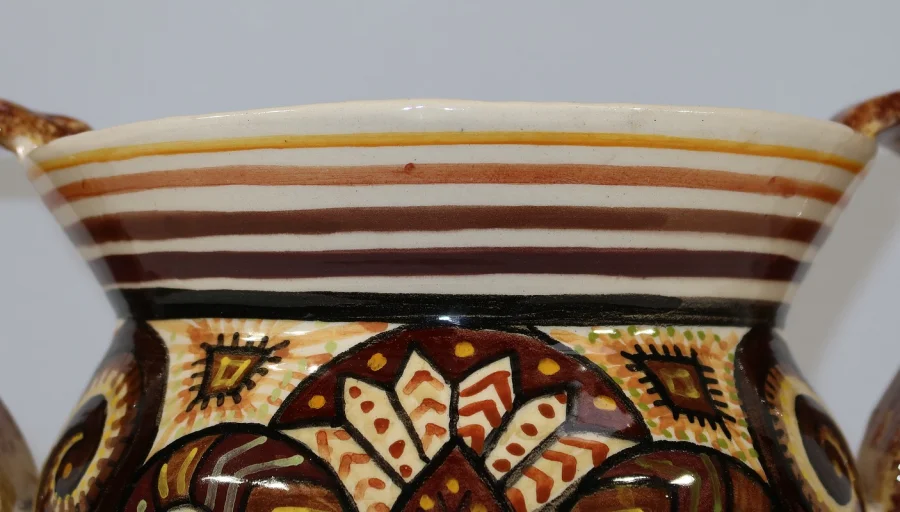 QUIMPER-FAIENCE-VASE