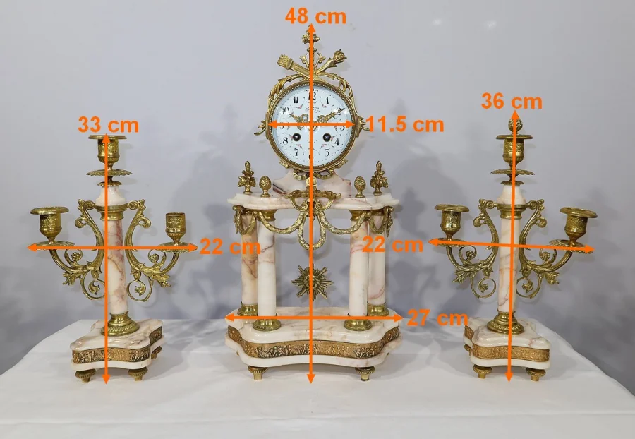 MANTLE GARNITURE