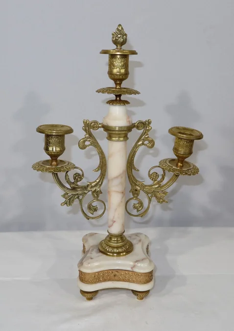 MANTLE GARNITURE