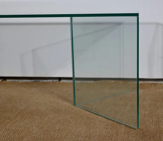 GLAZEN KOFFIETAFEL