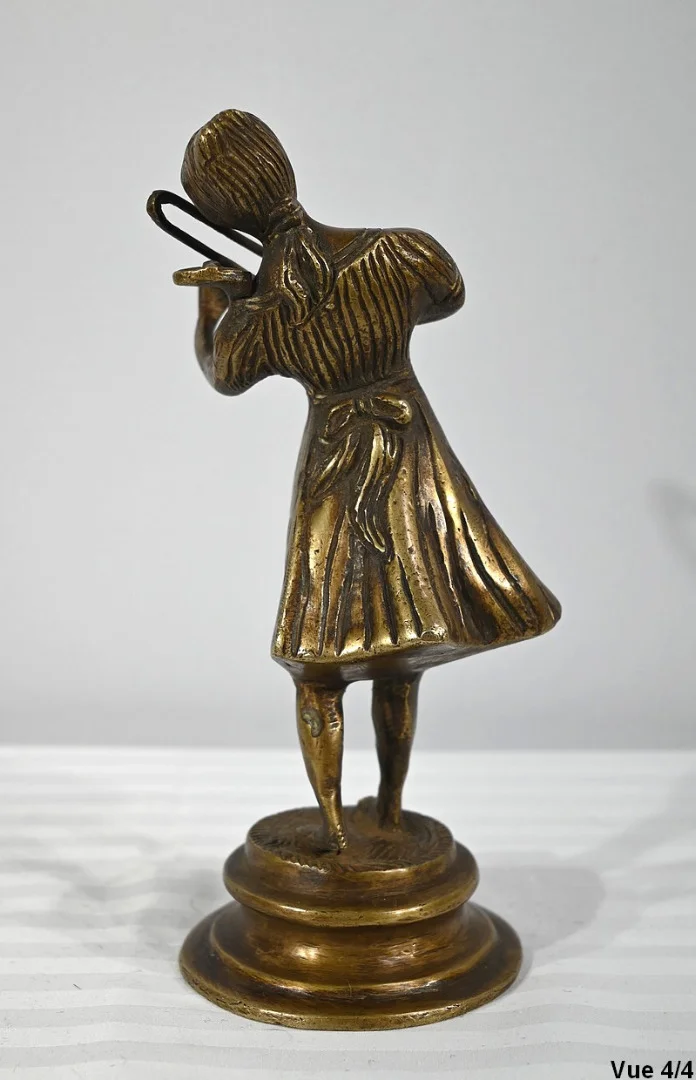 FIGURA DE BRONCE