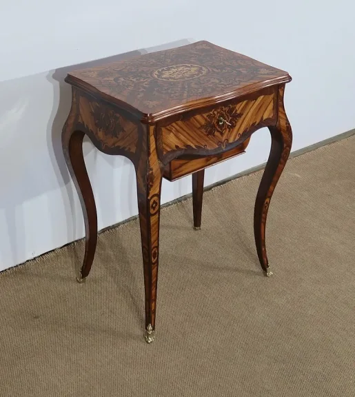 ARBEITSTISCH IM LOUIS-XV-STIL