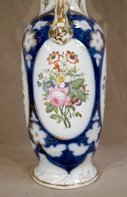 Important Vase en Porcelaine de Bayeux – Fin XIXe