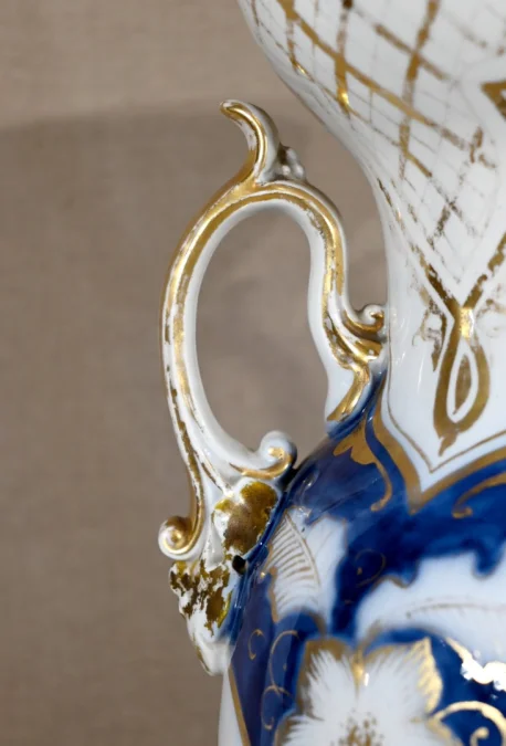 Important Vase en Porcelaine de Bayeux – Fin XIXe