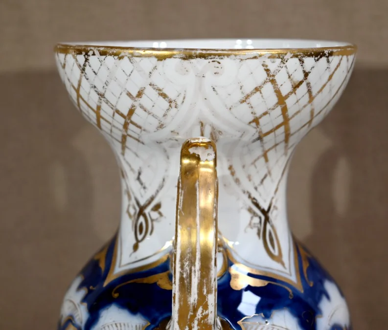 Important Vase en Porcelaine de Bayeux – Fin XIXe