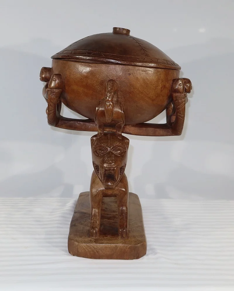 AFRICAN TOBACCO POT