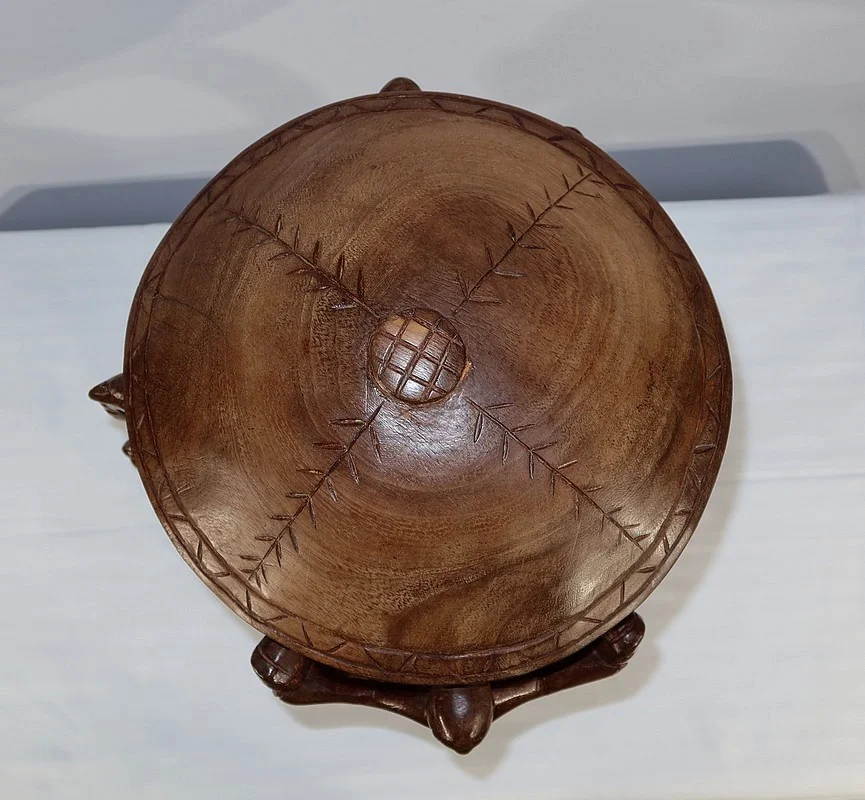 AFRICAN TOBACCO POT