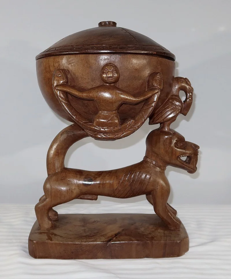 AFRICAN TOBACCO POT