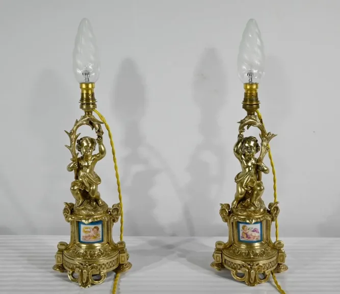 PAAR KERZENSTÄNDER AUS DER NAPOLEON-III-ZEIT