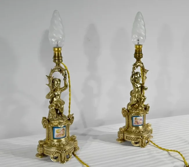 PAAR KERZENSTÄNDER AUS DER NAPOLEON-III-ZEIT