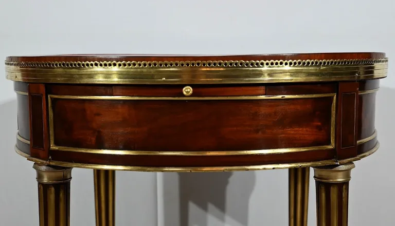LOUIS XVI PERIODE BOUILLOTTAFEL