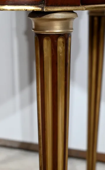 LOUIS XVI PERIODE BOUILLOTTAFEL