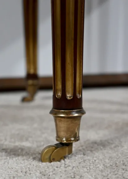 LOUIS XVI PERIODE BOUILLOTTAFEL