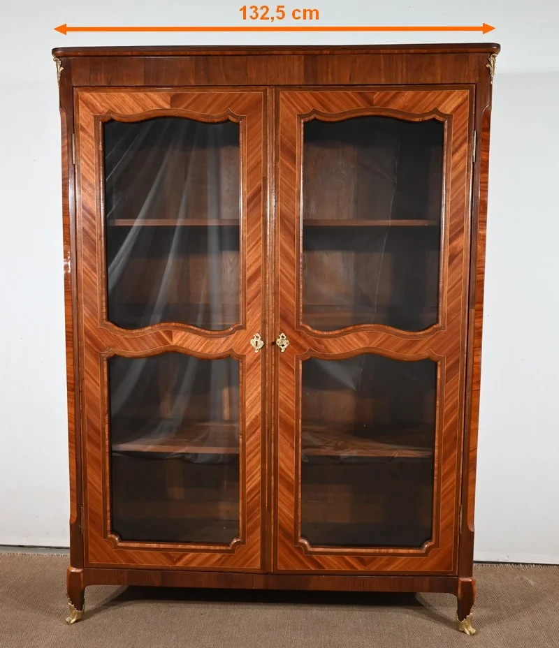 Bibliothèque en Bois de Rose et Indigène, époque Louis XV – XVIIIe