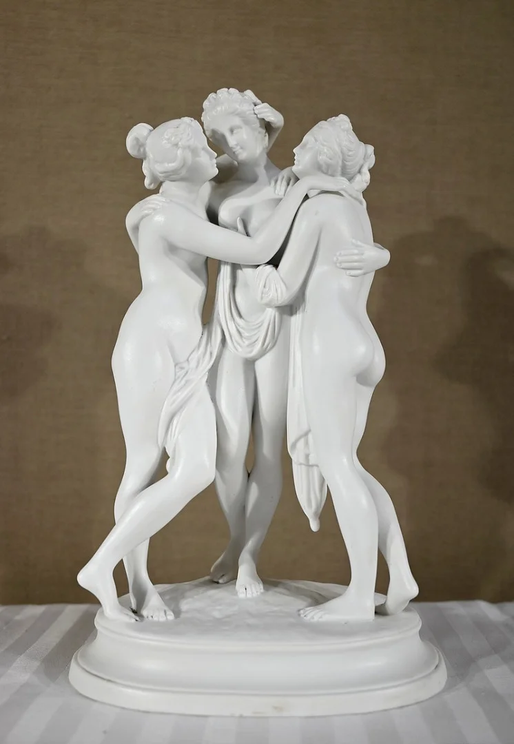 Groupe en Biscuit « Les Trois Nymphes » - Début XXe