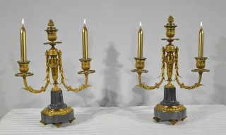 PAAR KANDELABER AUS BRONZE UND MARMOR