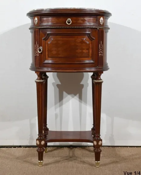 TROMMELTISCH IM LOUIS XVI-STIL