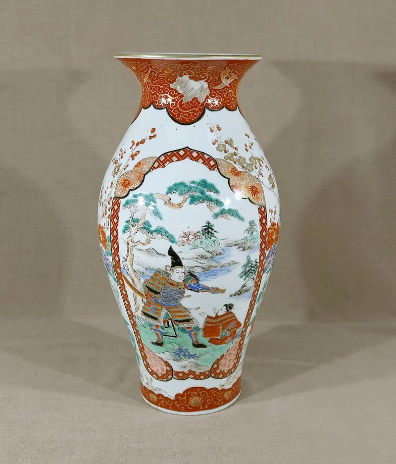 JAPANESE VASE