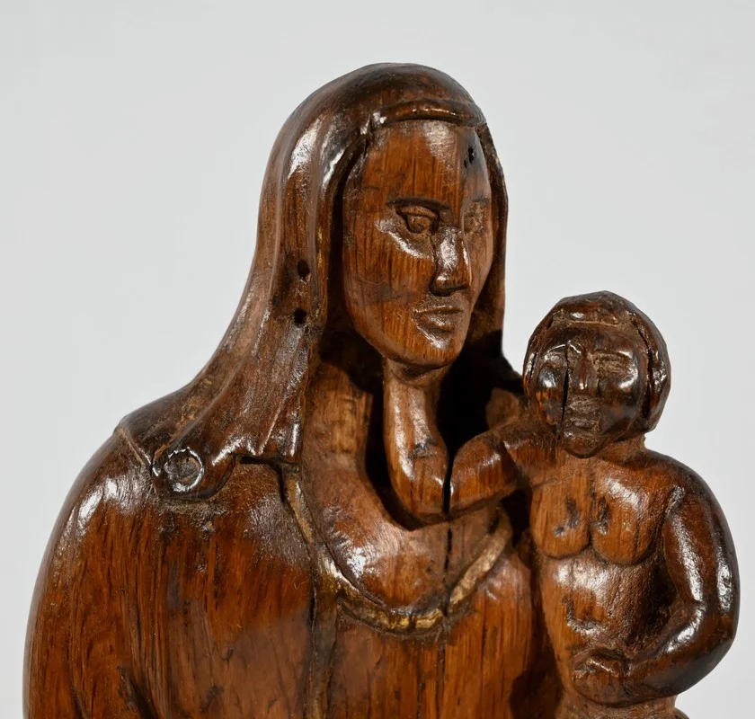 HOUTEN STANDBEELD VAN DE MAAGD EN KIND