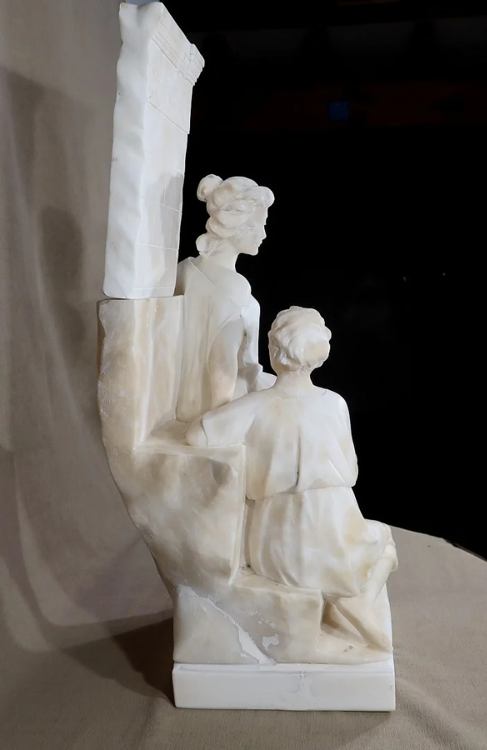 ESCULTURA DE MÁRMOL titulada QUO VADIS