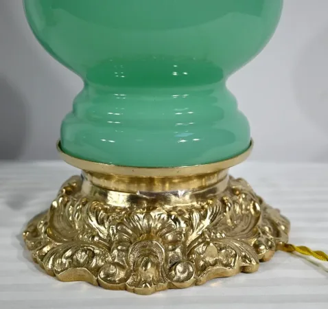 PAIR OF OPALINE AND BRONZE LAMPS