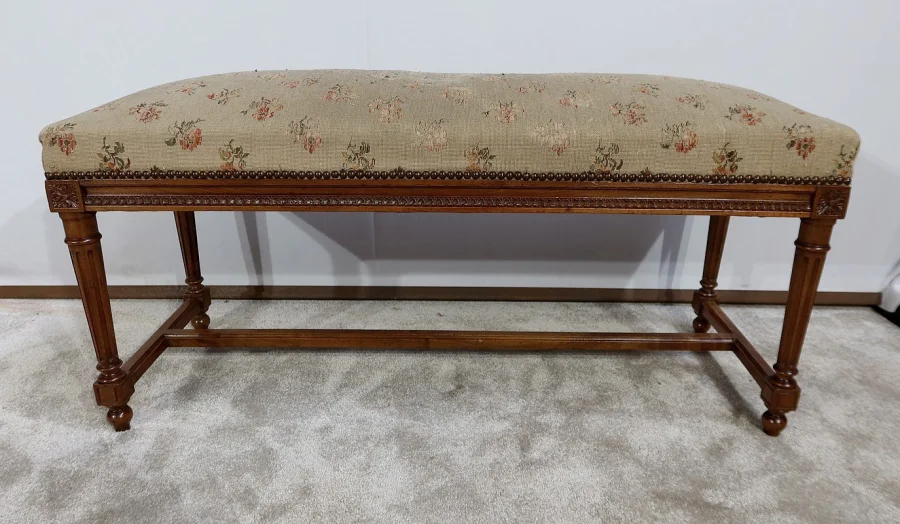 BANK IM LOUIS XVI-STIL