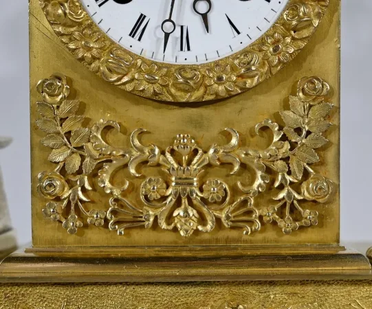 Horloge en Bronze Doré – Début XIXe