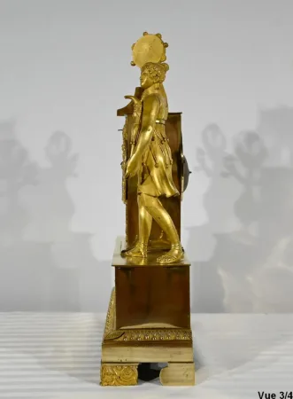 Horloge en Bronze Doré – Début XIXe