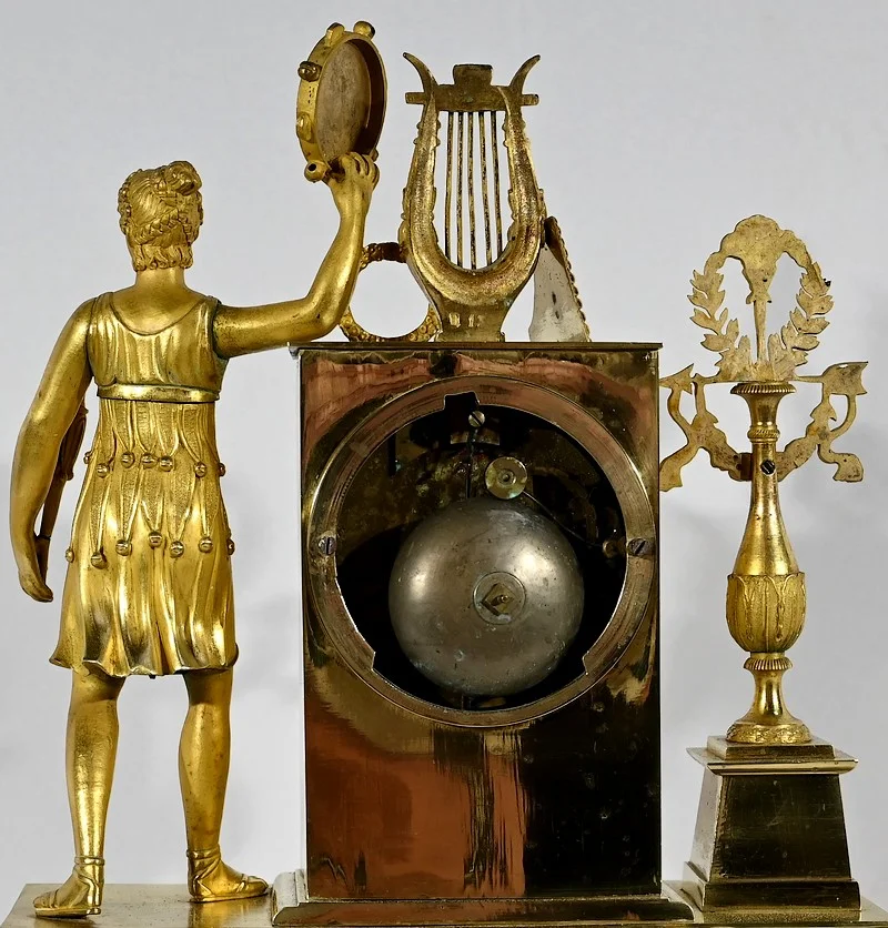 EARLY NINETEENTH CENTURY CLOCK
