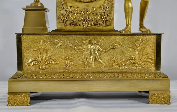 Horloge en Bronze Doré – Début XIXe