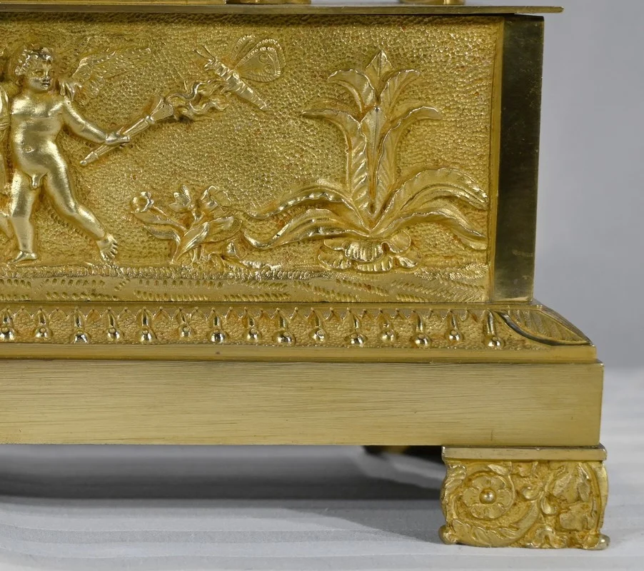 EARLY NINETEENTH CENTURY CLOCK