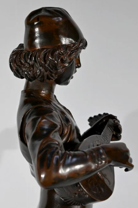 BRONZESTATUETTE signiert P. DUBOIS