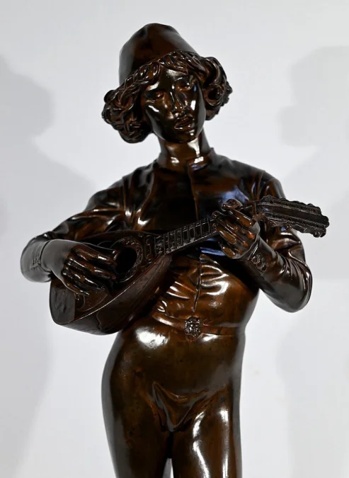BRONZESTATUETTE signiert P. DUBOIS