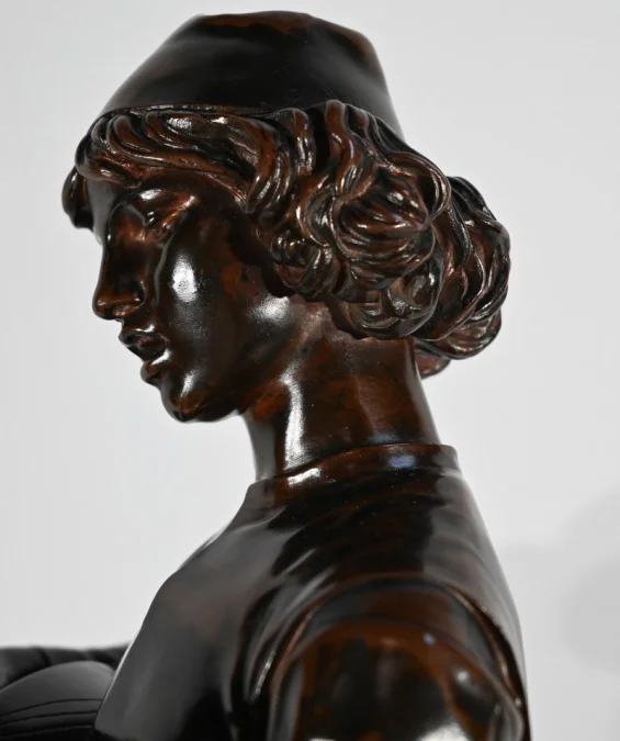 BRONZESTATUETTE signiert P. DUBOIS