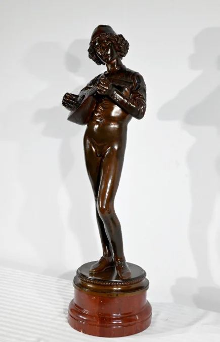 BRONZESTATUETTE signiert P. DUBOIS