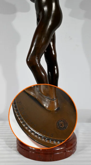 BRONZESTATUETTE signiert P. DUBOIS