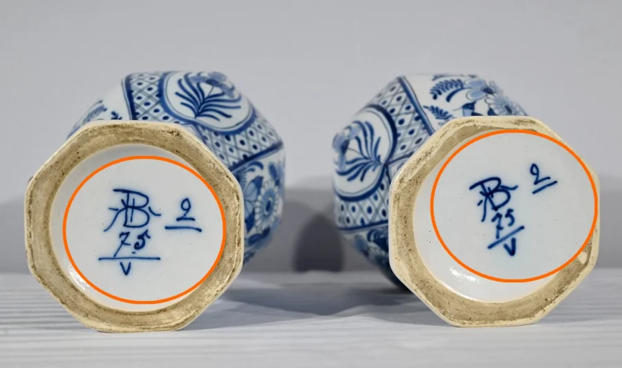 PAAR DELFTER FAIENCE-VASEN