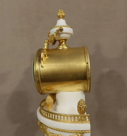 Pendule en Marbre et Bronze Doré, Maison Planchon, style Louis XVI – XIXe