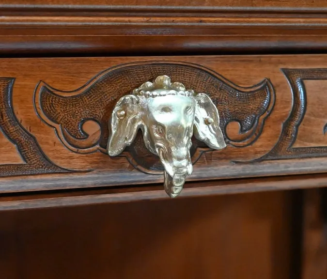 OOSTERSE KAST toegeschreven aan VIARDOT