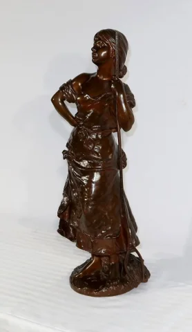 Important Bronze « Jeune Paysanne », signé H. Moreau – 2ème partie XIXe