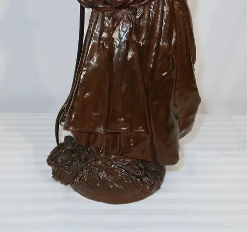 Important Bronze « Jeune Paysanne », signé H. Moreau – 2ème partie XIXe