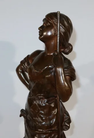 Important Bronze « Jeune Paysanne », signé H. Moreau – 2ème partie XIXe