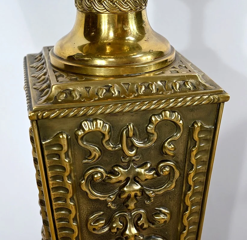 PAAR STANDAARDEN IN LOUIS XVI-STIJL